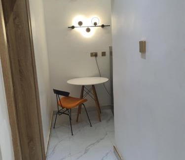 Enugu Apartamento | Grazioli 1Bedroom Apartment 'Naples'