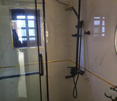 Enugu Apartamento | Grazioli 3Bedroom Apartment 'Sicily'