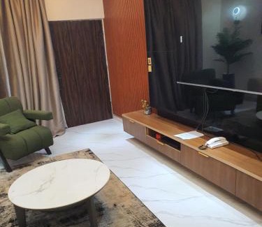 Enugu Apartamento | Grazioli 3Bedroom Apartment 'Sicily'