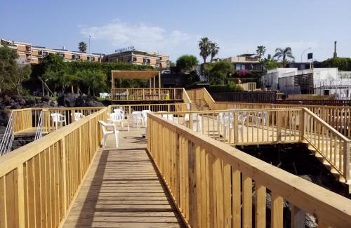 Cannizzaro Casa | GRAZIOSA casa vacanze tra sheraton hotel e baia verde hotel