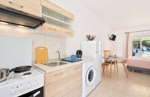 Kiotari Apartamento | Gre Apartment 1klm from the beautiful Kiotari Beach!!