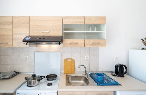 Kiotari Apartamento | Gre Apartment 1klm from the beautiful Kiotari Beach!!
