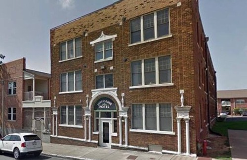 South Main Historic District Condominio | Great 1/1 condo in the heart of downtown close to all the restaurants and bars.