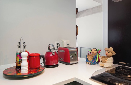 Hipódromo Apartamento | Great 2BR in the heart of Condesa 1 block from Parque Mexico on Amsterdam street
