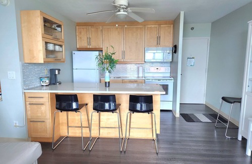 South Island Condominio | ¡Excelentes vistas del noveno piso y a solo 103 yardas de la playa!