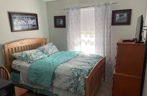 Lemont Casa | Great access and location to Penn State Campus and Venues!
