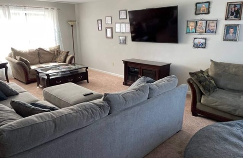 Lemont Casa | Great access and location to Penn State Campus and Venues!