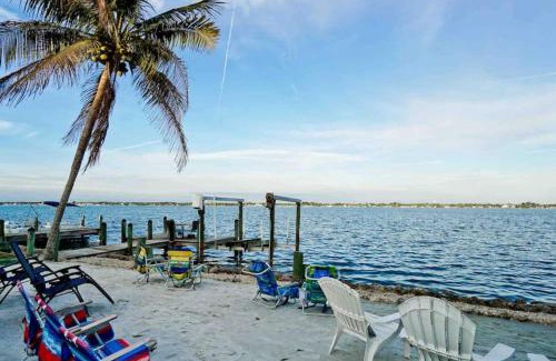 Englewood Villa | Great After Milton-stunning Waterfront! Bv
