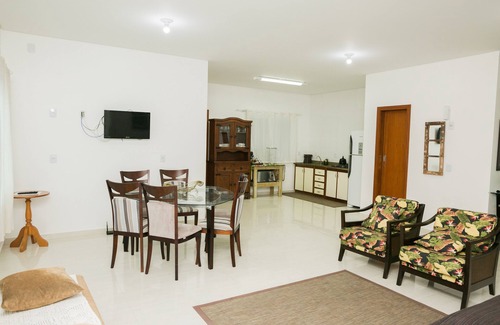 Guarda do Embau Casa | Great and quiet house in Guarda do embaú with AR