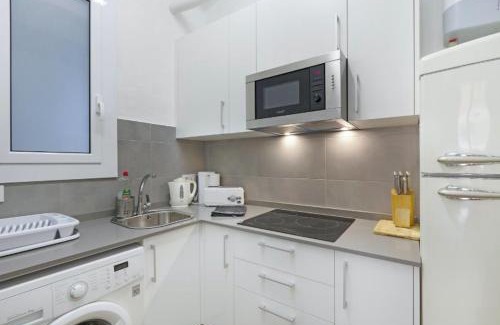 el Camp d'en Grassot i Gracia Nova Apartamento | Great apartment in Sagrada Familia with Balcony