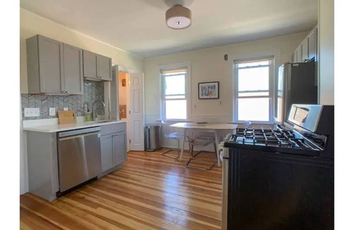 East Providence Apartamento | Great Apartment in East Providence