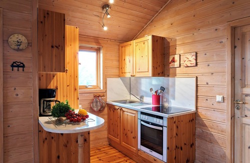 Kvinnherad Casa | Great cabin on the Harangerfjord, magnificent fjord panorama, 20 hp motorboat for hire!