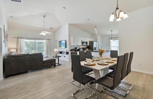 Sandy Ridge Casa | Great Community, Amazing Private Pool, Near Disney!