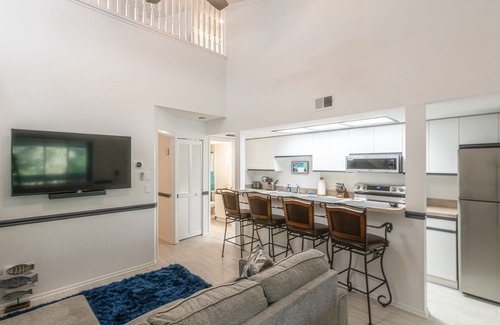 Dunnellon Condominio | Great condo in Withlacoochee riverfront community - pool & hot tub access