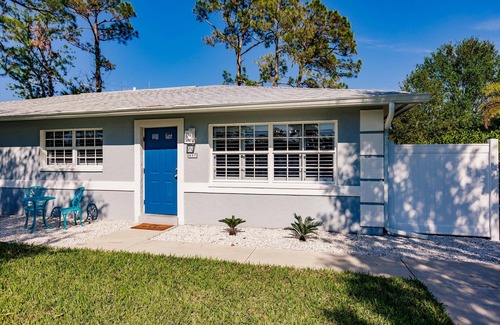Naples Park Cabaña | Great Cottage in Naples Florida in Naples Park