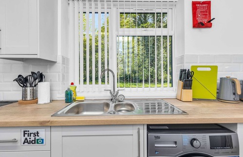 Brampton Casa | Great Deal for The No. 7 | 3BR House w/ Pool Table
