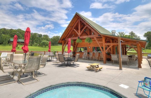 Wears Valley Cabina | Great Escape 2 Bedroom Cabin by RedAwning