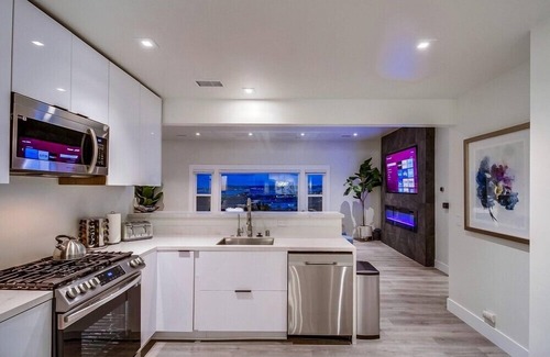 Middletown Casa | Great Escape 3 w/ Views, Hot Tub, Games, Safari Tent, Golf