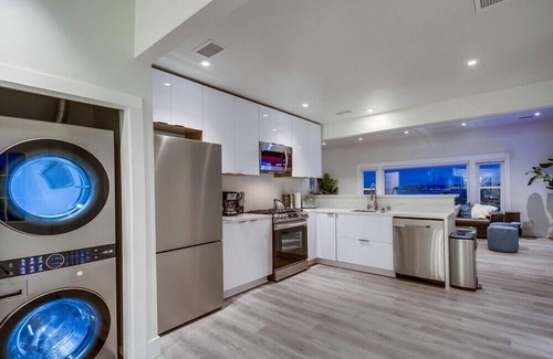 Middletown Casa | Great Escape 3 w/ Views, Hot Tub, Games, Safari Tent, Golf