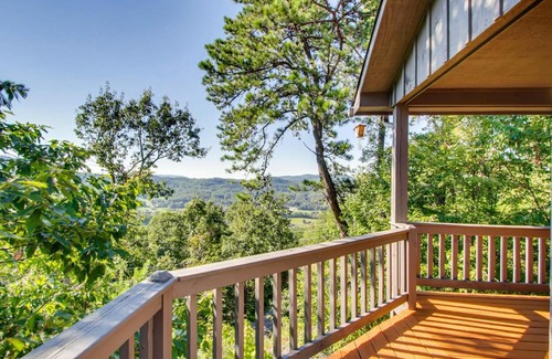 Wears Valley Casa | Great Escape Cabin