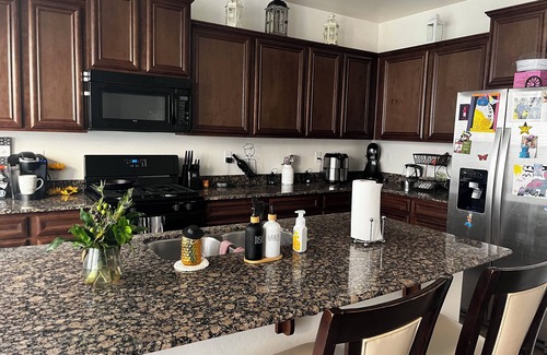 Power Ranch Casa | Great for traveling nurses or individual staying a couple of weeks for business.