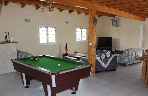 Fougueyrolles Casa | Casa de piedra restaurada en 2007 Piscina de sal climatizada en Périgord