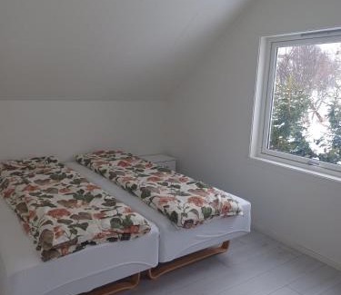 Skjervoy Casa | Great Guest House Natalie's