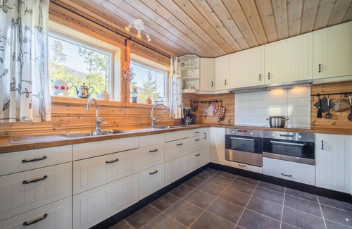 Kviteseid Casa | Great home for large groups in Vrådal