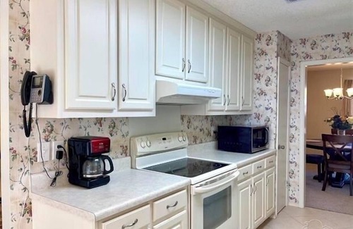 Northeast Pensacola Casa | Great home is just few miles to Pensacola Beach!!