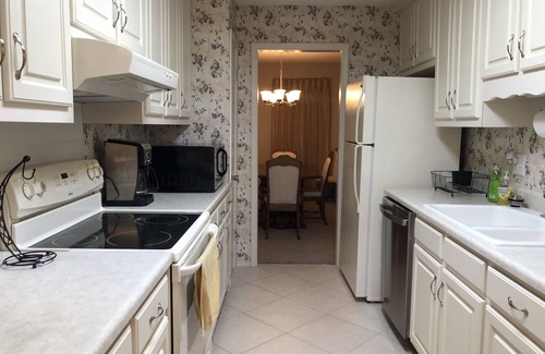 Northeast Pensacola Casa | Great home is just few miles to Pensacola Beach!!