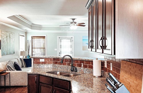 Clarksville Casa | Great house in Clarksville! Located by Hospital