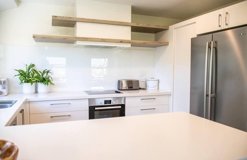 Lower Shotover Casa | Great house in quiet suburb just minutes shops