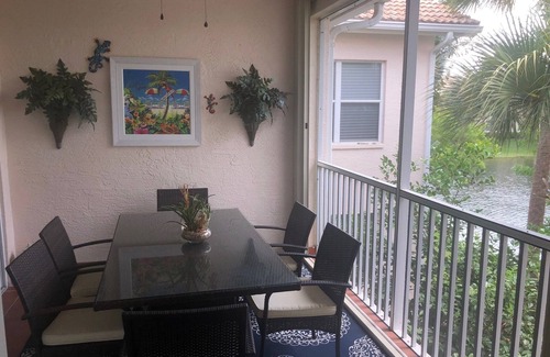Whisper Trace Condominio | Gran vista al lago en la hermosa cala de Fiddler