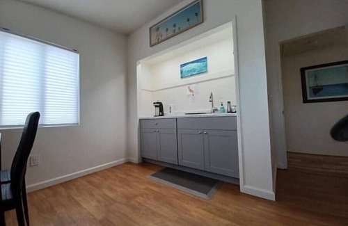 Baywood Park Casa | Great little beach house. County License# 6012116