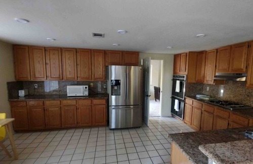 Vallejo Casa | Great Loc! 4Br, Quiet, Safe, Residential, Napa & Sonoma - 35 min, Free Parking