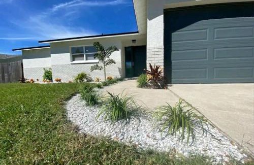 Largo Villa | Great located home with pool near beach