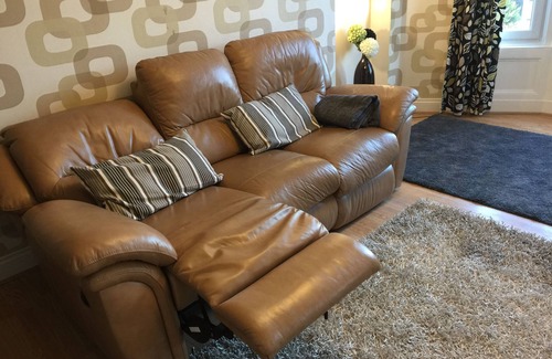 Whiteinch Apartamento | Great location 1 Bedroom Scotstoun Flat