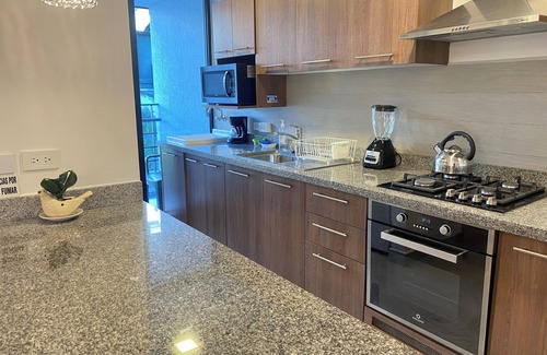 Distrito Financiero Apartamento | Great location 2 bedrooms 2,5 bathrooms GYM WiFi pool jacuzzi GYM 24hr security
