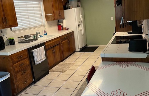 Orange Casa | Great location 2 walking distance Villa Park