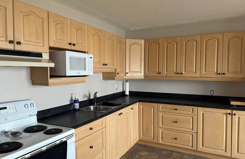 Callander Cabaña | Great location and cozy cottage. Ice fishing. Walk in water entrance. Weed free