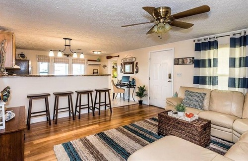 Charlotte Park Casa | * Nuevo listado * FISHERMAN'S DREAM - ¡Hogar que admite mascotas con máquina de hielo!