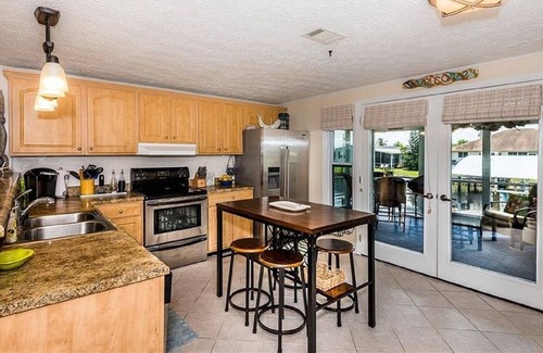 Charlotte Park Casa | * Nuevo listado * FISHERMAN'S DREAM - ¡Hogar que admite mascotas con máquina de hielo!