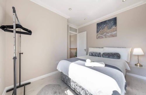 Northcote Casa | Great Location Cheerful Private House & Garden