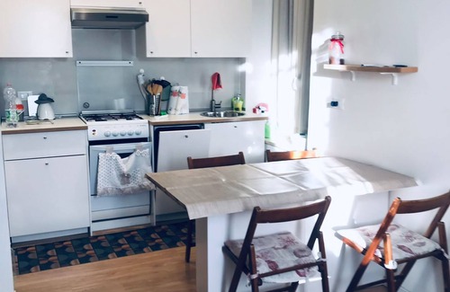 Oltretorrente Apartamento | Great location, quiet, cozy and accessorized, with fast wi-fi.