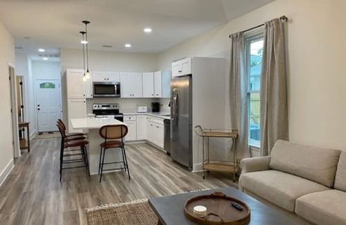 Ono Island Casa | Great location! Minutes to beach and stores. Clean and Quiet. Fun pingpong table