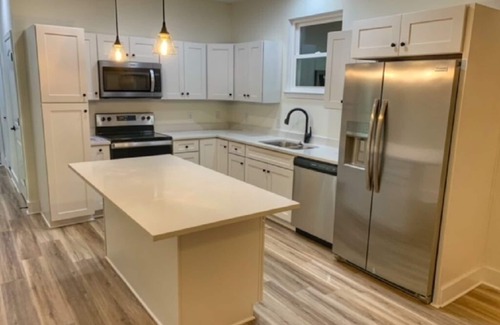 Ono Island Casa | Great location! Minutes to beach and stores. Clean and Quiet. Fun pingpong table