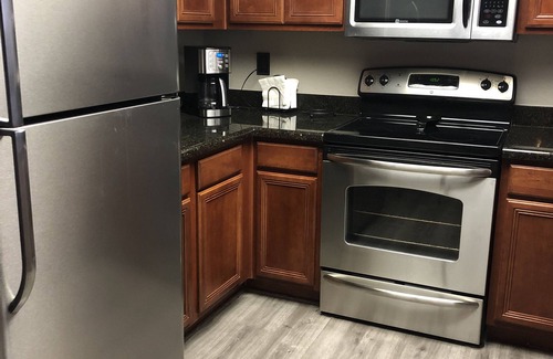 Glendale Condominio | Gran ubicación! Minutos de campo, Spring Training & Football!
