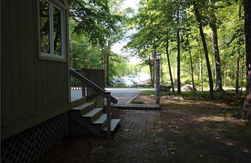Standish Casa | Excelente ubicación en Sebago para familias, parejas, relajantes, amantes de la naturaleza, escritores
