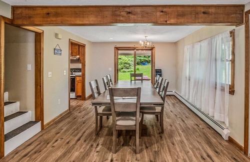 Meredith Casa | Great location, spacious home and yard w/ Private beach access