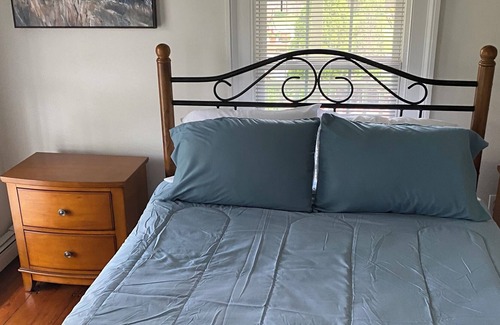 Guilford Apartamento | Great location! Two family House in Beautiful Guilford